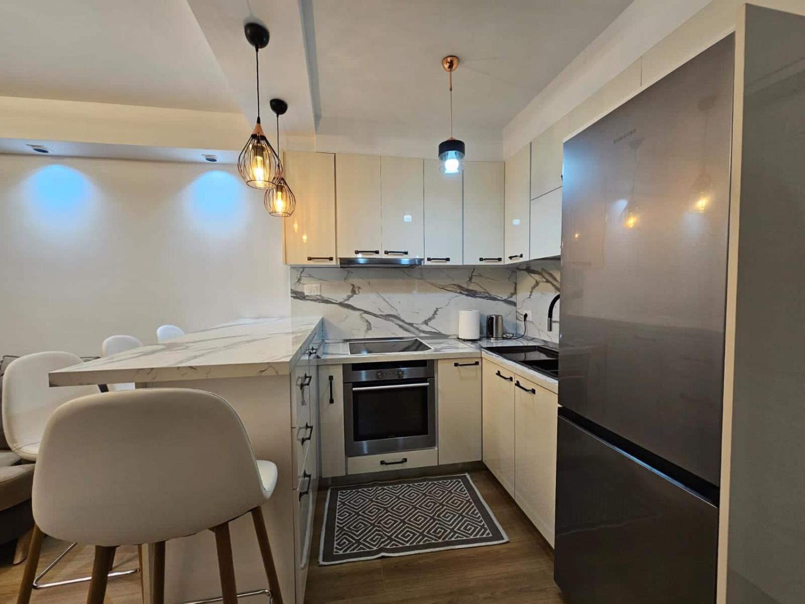 Elois Luxury Apartment Тирана Екстер'єр фото